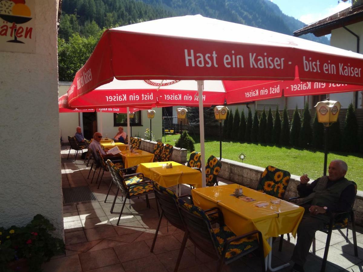 Pension Nina & Gasthof Alpenrose Gschnitz Bagian luar foto
