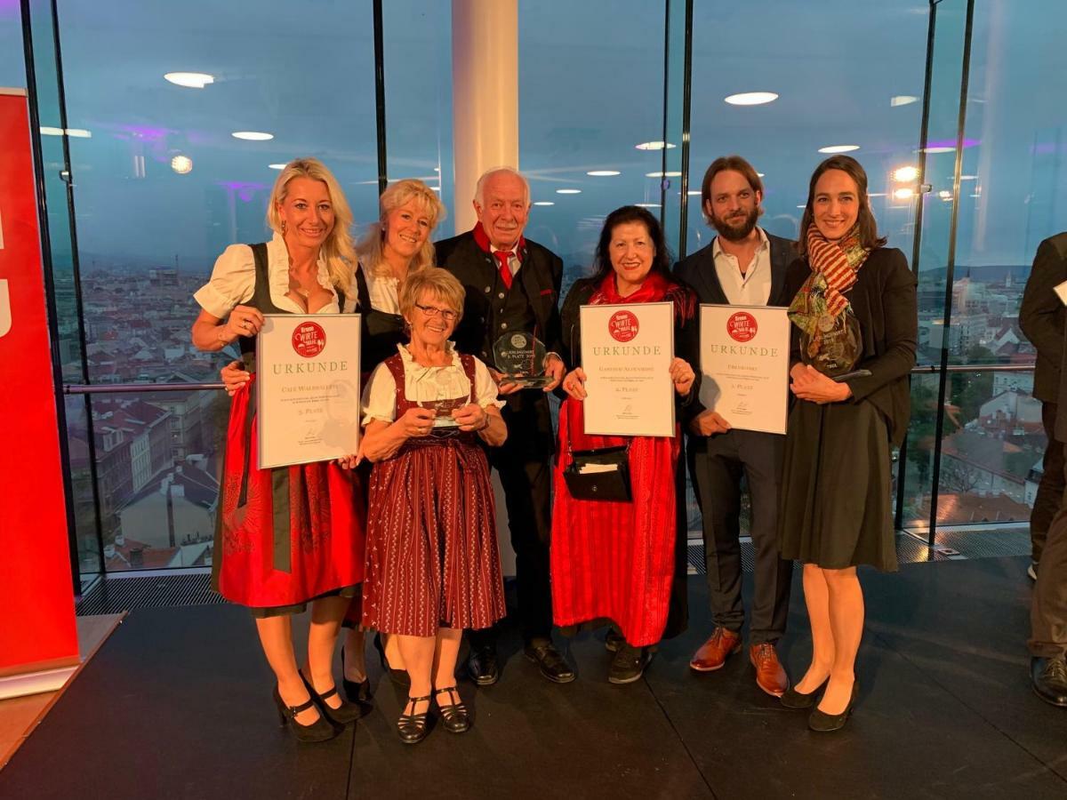 Pension Nina & Gasthof Alpenrose Gschnitz Bagian luar foto