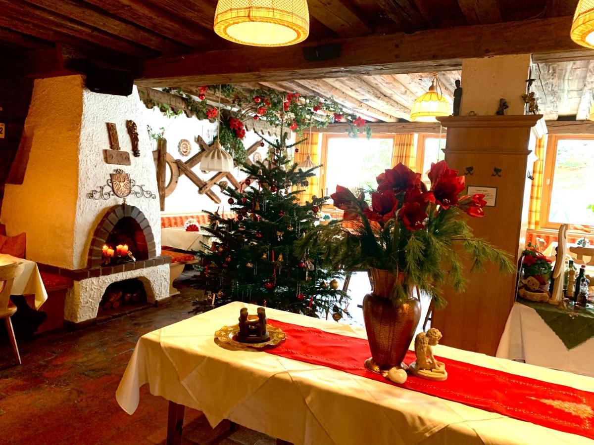 Pension Nina & Gasthof Alpenrose Gschnitz Bagian luar foto
